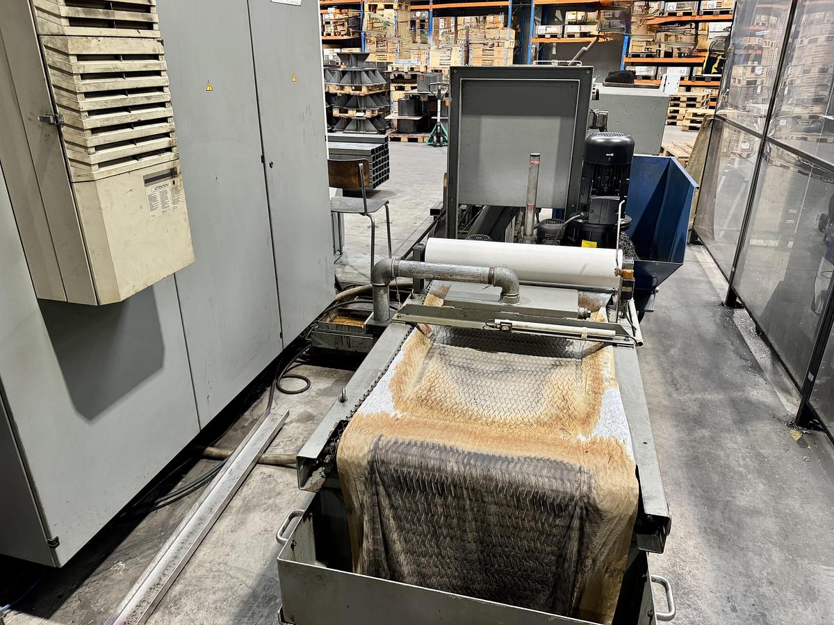 Used 2004 DECKEL MAHO DMF250 Linear