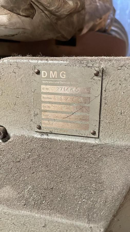 Used 2004 DECKEL MAHO DMF250 Linear