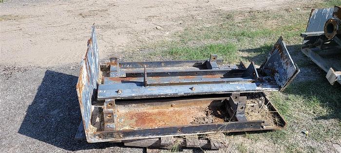 Used 2004 HEM 12-27 CONCRETE PAVER