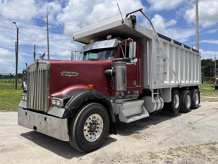 Used 05 Kenworth W900 5598