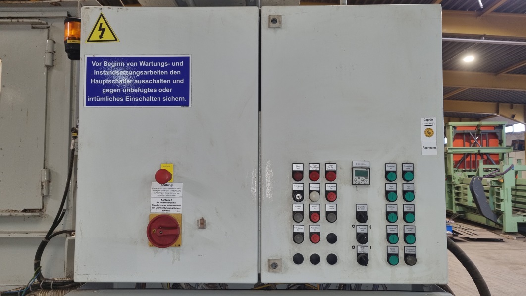 Used Ballenpresse Avermann, Typ AVOS BP1211-15/50, Presskraft 50 t, Baujahr 2012