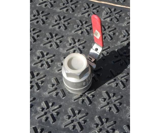 Used USED BALL VALVE, SIZE: 1.5", CAST STAINLESS STEEL