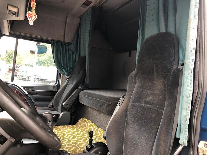 Used 1999 DAF 95xf 480 6x4 euro 2 manual