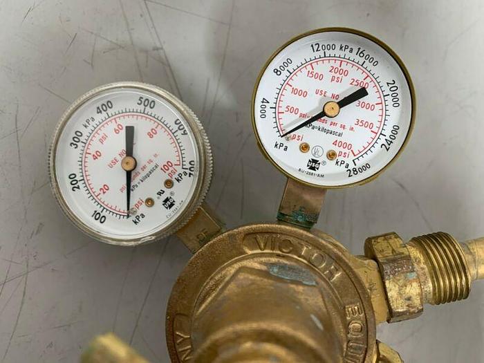 Used Victor VTS 250C 3000 PSIG Gas Regulator w/ Norgen F07-200-M1TA Pneumatic Filter