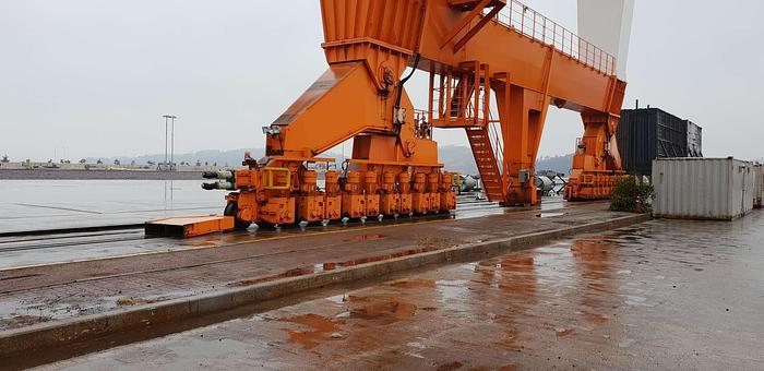 Used 600 tonne Capacity Gantry Crane 142m Rail Centres