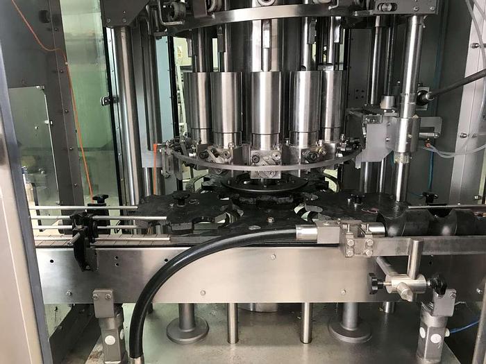 Used Kolbenfüllmaschine (Rundläufer)
