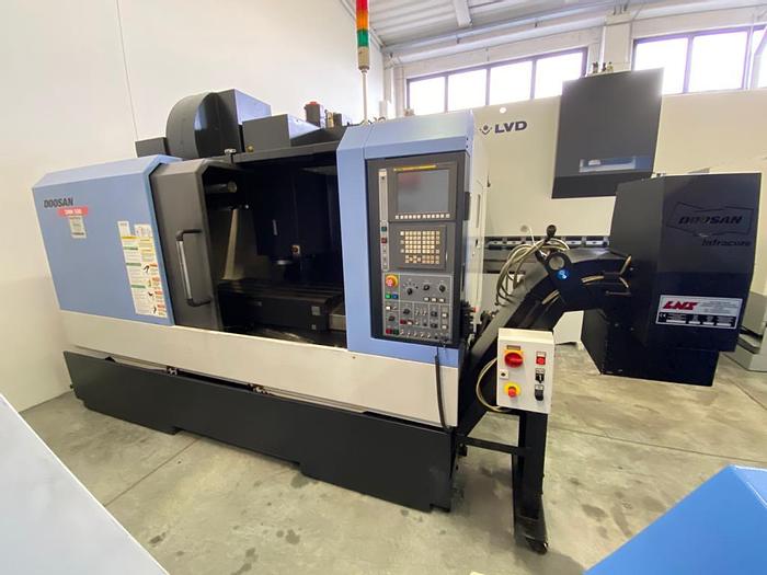Usato CENTRO DI LAVORO VERTICALE DOOSAN DNM500