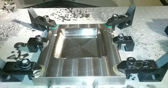 Used 2005 OKUMA & HOWA MILLAC 561V, CNC MILL, VMC