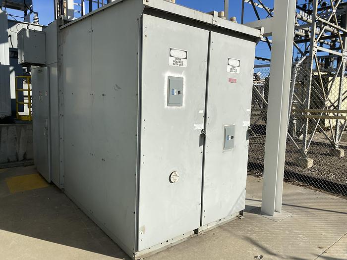 Used SQUARE D MASTERCLAD 3000 AMP SWITCHGEAR ROOM