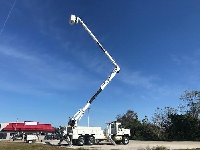 Used 2008 International 5600i 6x6 85ft Bucket Truck - C33470