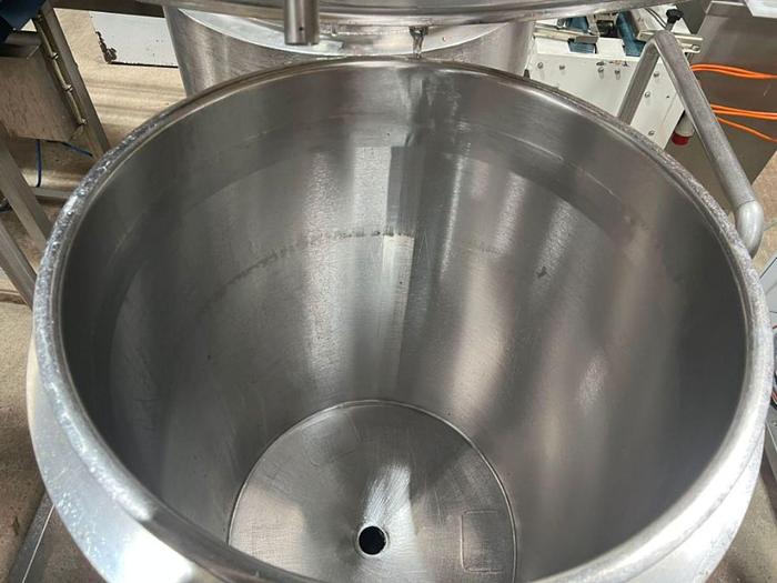 Used 300L MOBILE HOLDING TANK