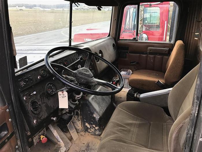 Used 1991 International Pay Star 5000 Water Truck - Sold