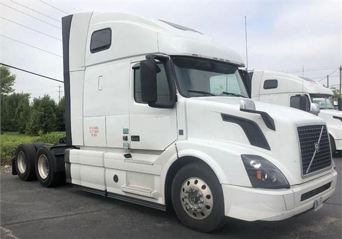 Used 2018 VOLVO VNL64T670