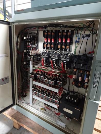 Used GIDDINGS & LEWIS MODEL HR947 WINSLOWMATIC DRILL GRINDER