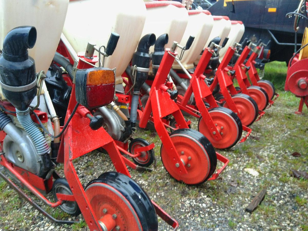 Usato SEMINATRICE SP. SPANDI PNEUMATICO+MICRO INT. 50 CM.