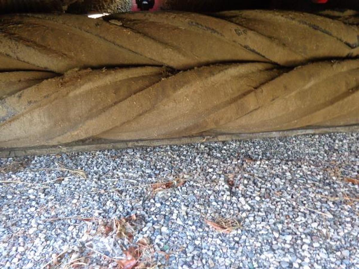 Usato FALCIACONDIZIONATRICE FRONTALE VICON