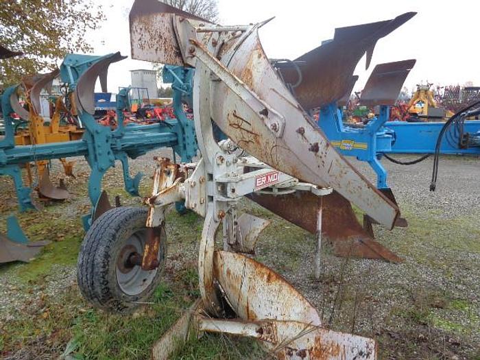 Usato ARATRO MONOVOMERE ERMO