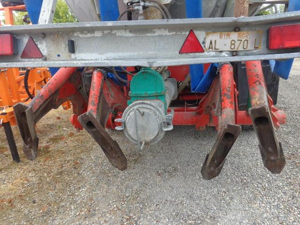 Usato CARRO BOTTE BOSSINI 3 ASSI - IN ARRIVO