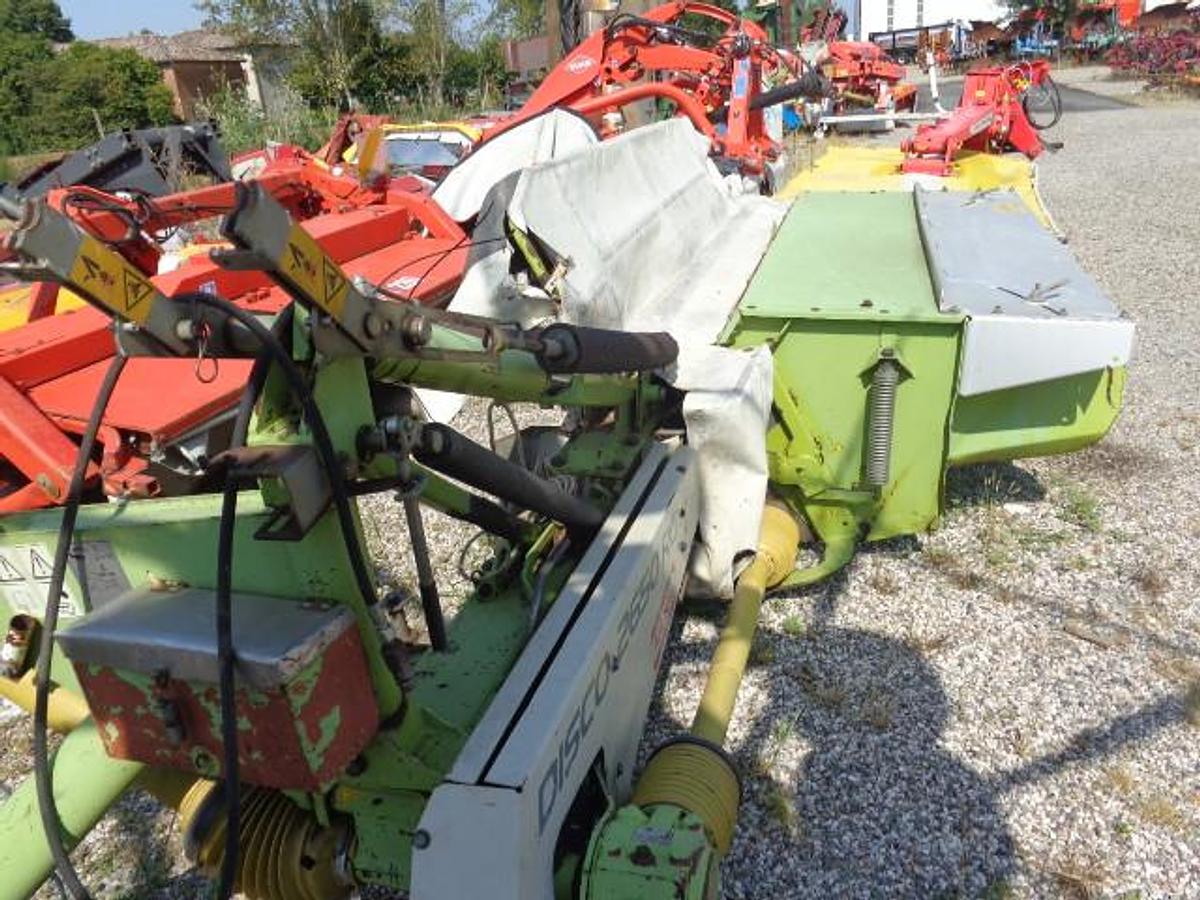 Usato FALCIACONDIZIONATRICE CLAAS FC 2600