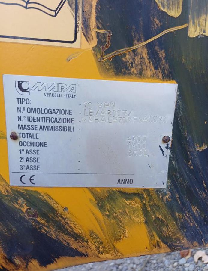 Usato LAMA LIVELLATRICE MARCHIO MARA