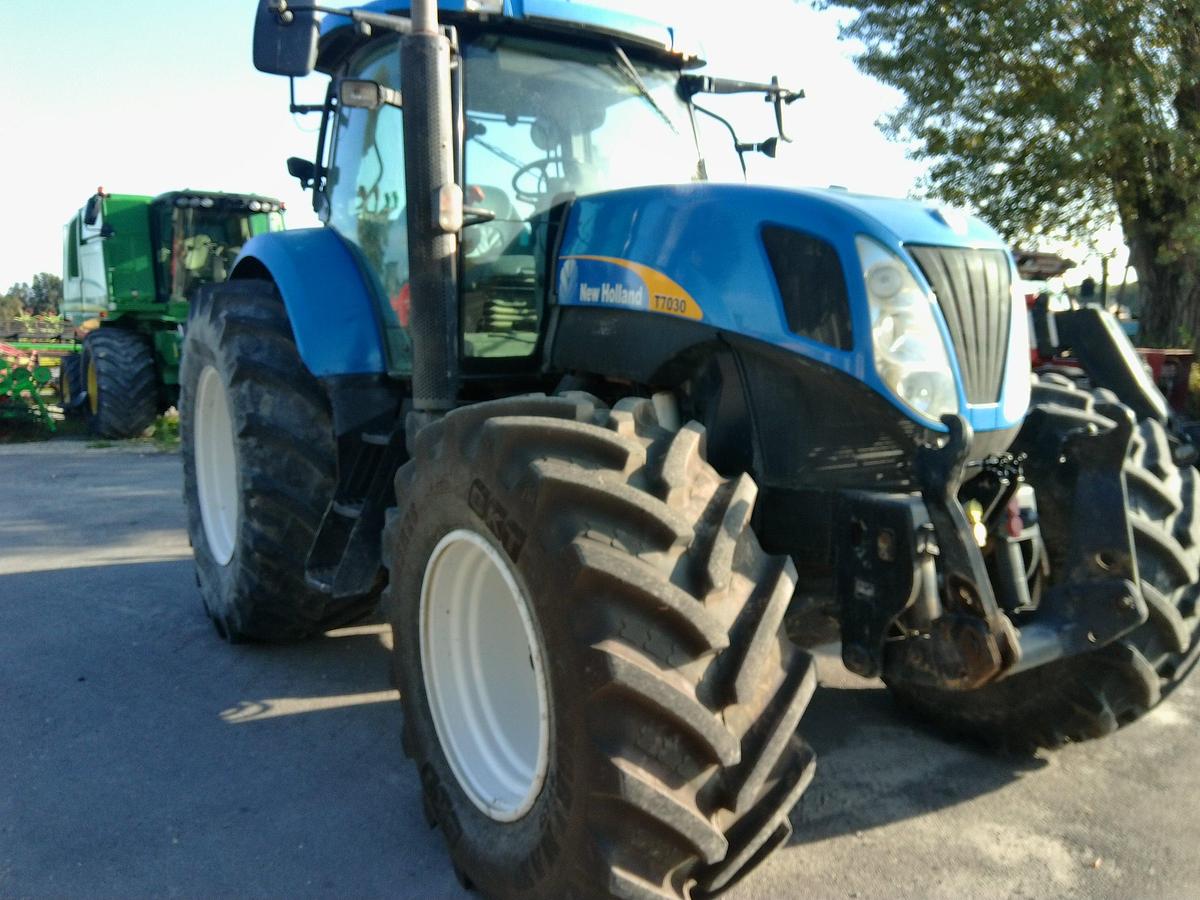 Usato TRATTORE NEW HOLLAND MOD. T 7030