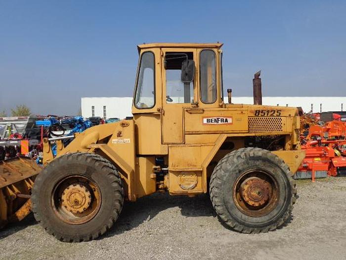 Usato PALA SEMOVENTE