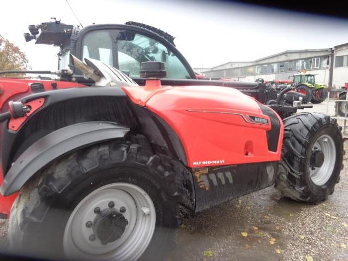 Usato SOLLEVATORE TELESCOPICO Manitou MLT 940 140 V PLUS