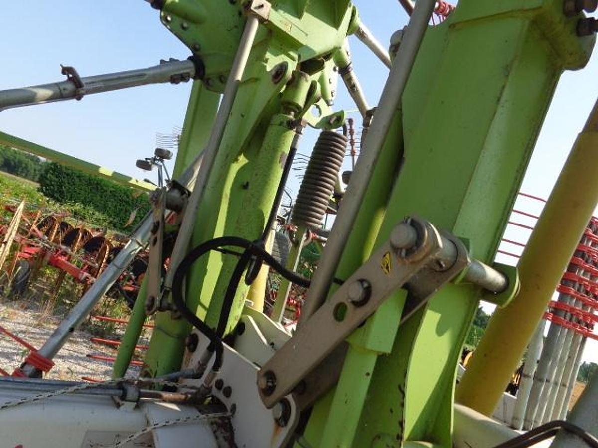 Usato RANGHINATORE CLAAS LINER 880