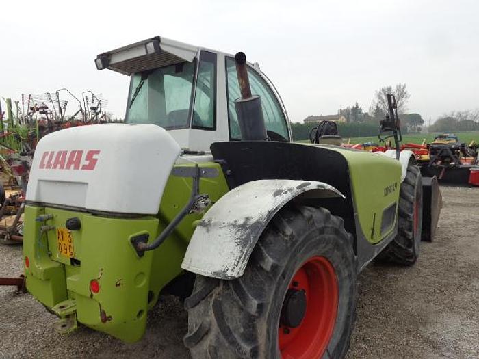 Usato SOLLEVATORE TELESCOPICO CLAAS TARGO 70 