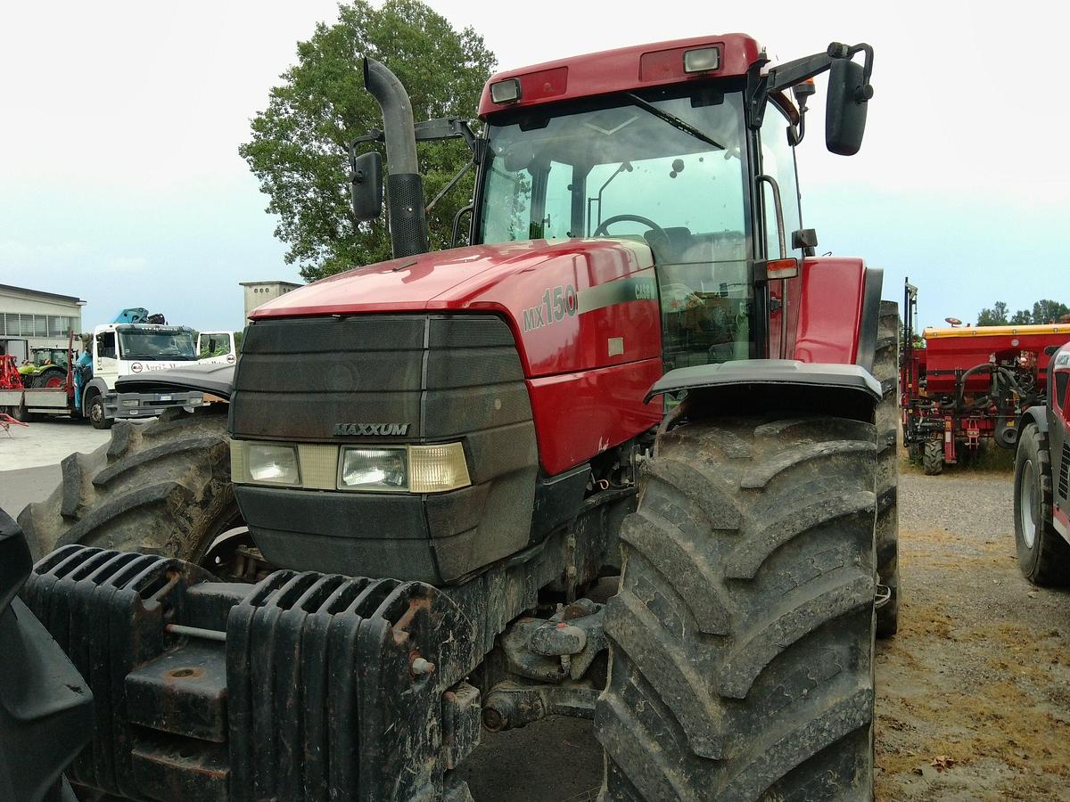 Usato TRATTORE CASE MOD.MX 150
