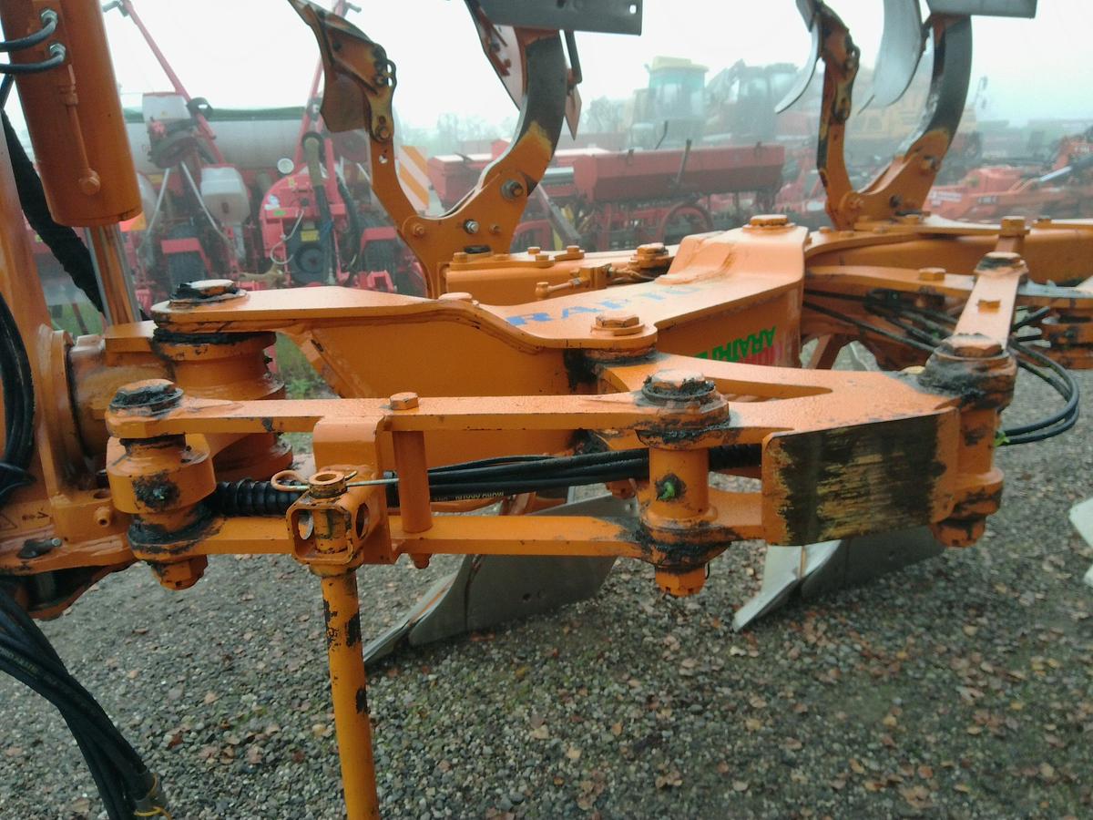 Usato ARATRO MORO MOD.QRV 20