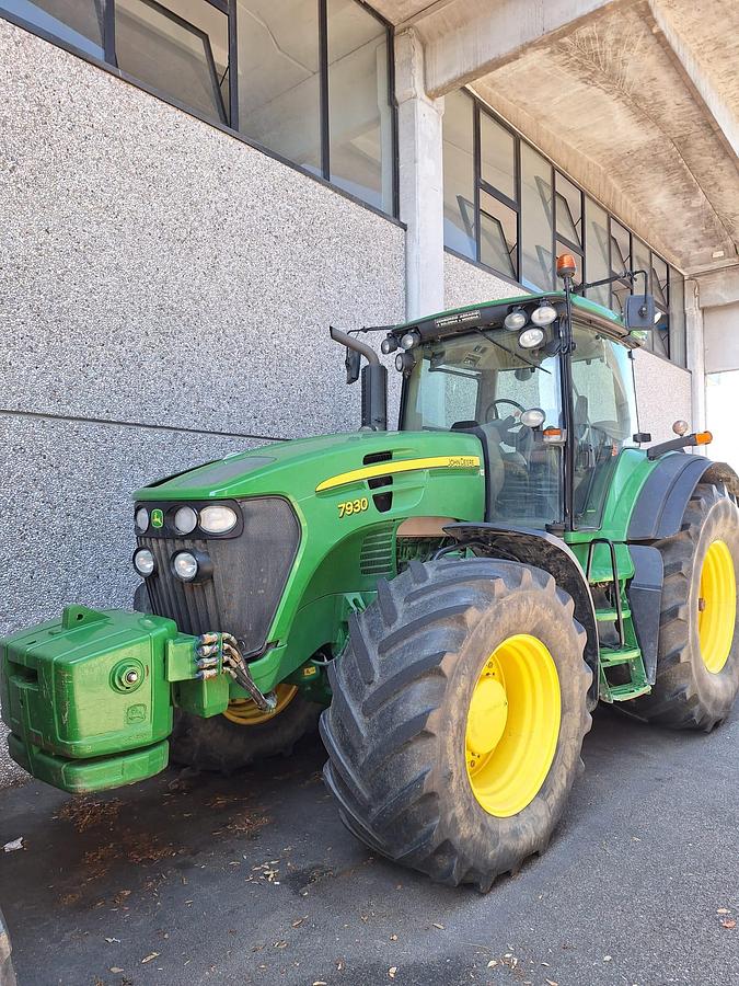 Usato TRATTORE JOHN DEERE 7930