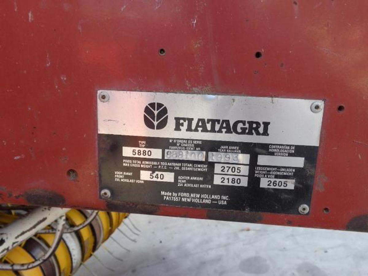 Usato ROTOPRESSA NEW HOLLAND 5880