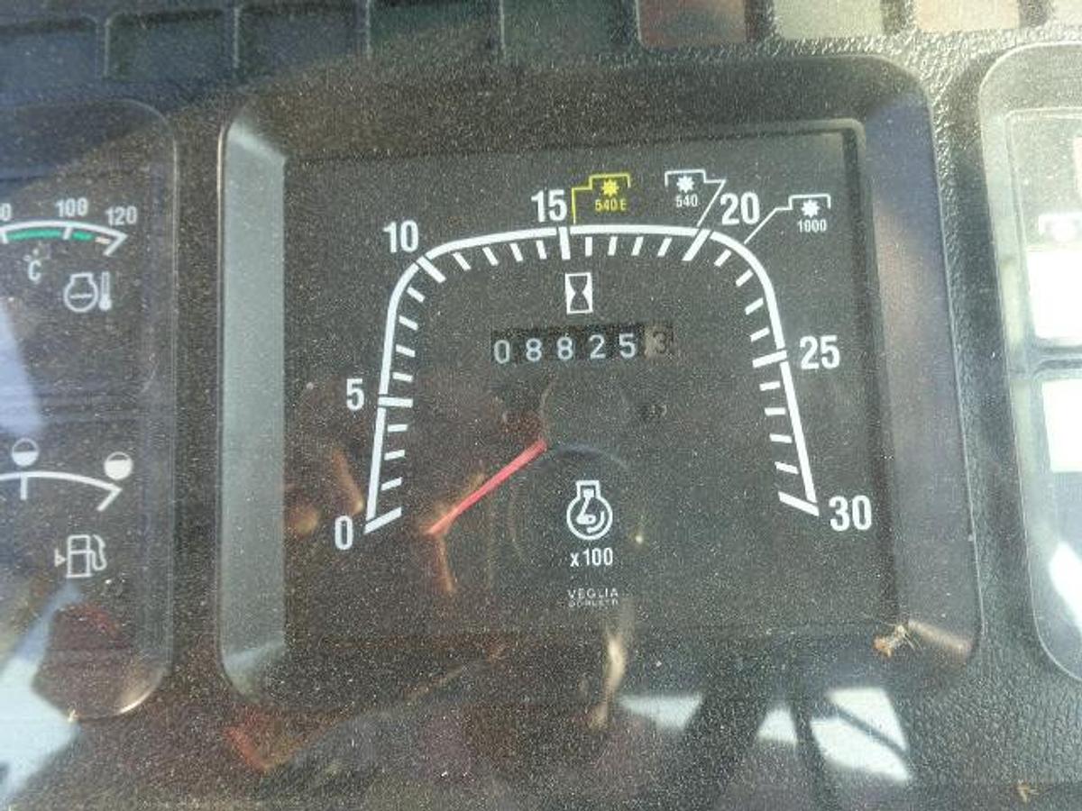 Usato TRATTORE NEW HOLLAND M 135