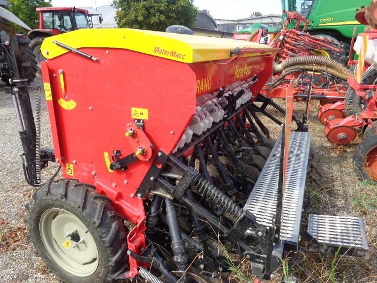 Usato SEMINATRICE MATERMAC DA 2.5 MT A DISCHI