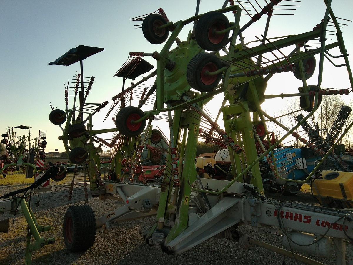 Usato RANGHINATORE CLAAS LINER 3000