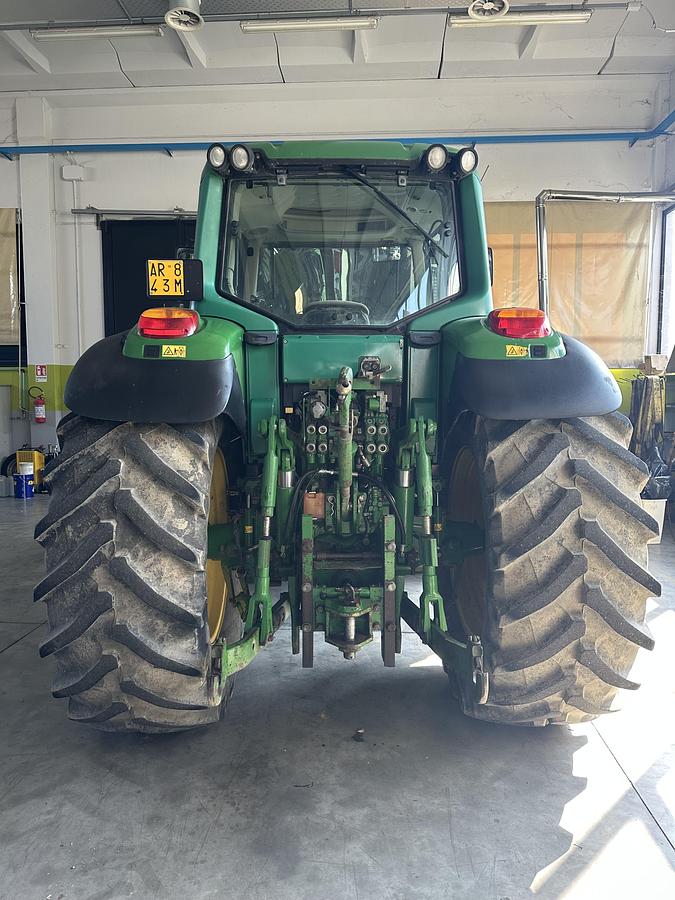 Usato TRATTORE  JOHN DEERE 