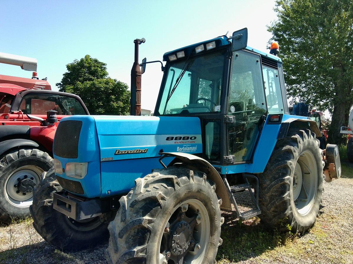 Usato TRATTORE LANDINI 8880 DT
