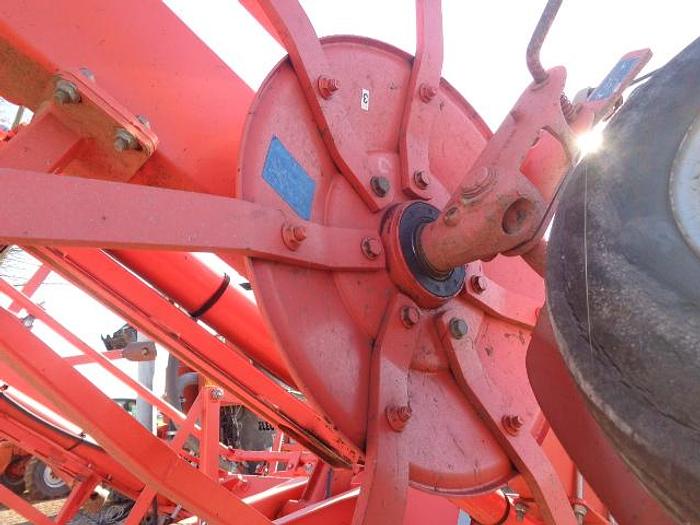 Usato GIRASPANDIVOLTAFIENO KUHN GF 7802 T