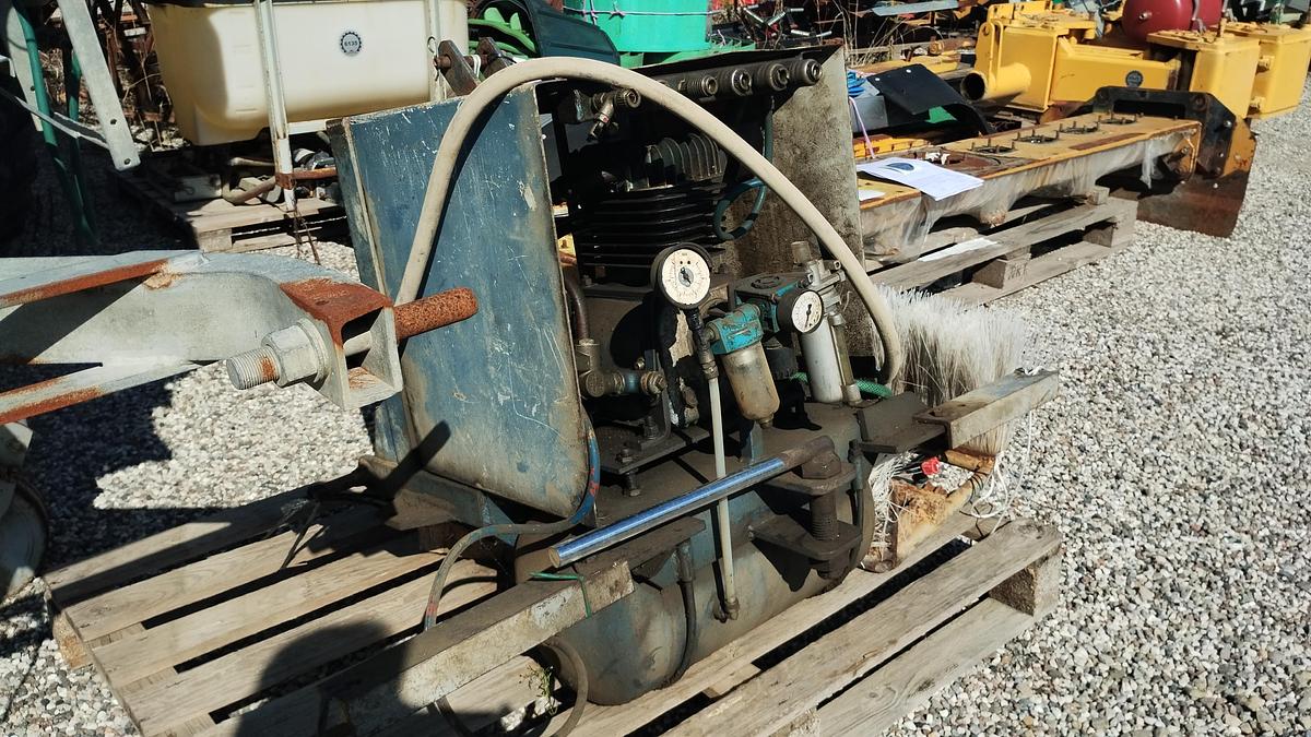 Usato COMPRESSORE PER POTATURE