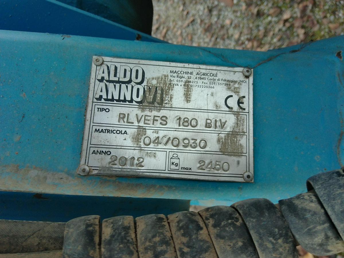 Usato ARATRO ANNOVI BIVOMERE