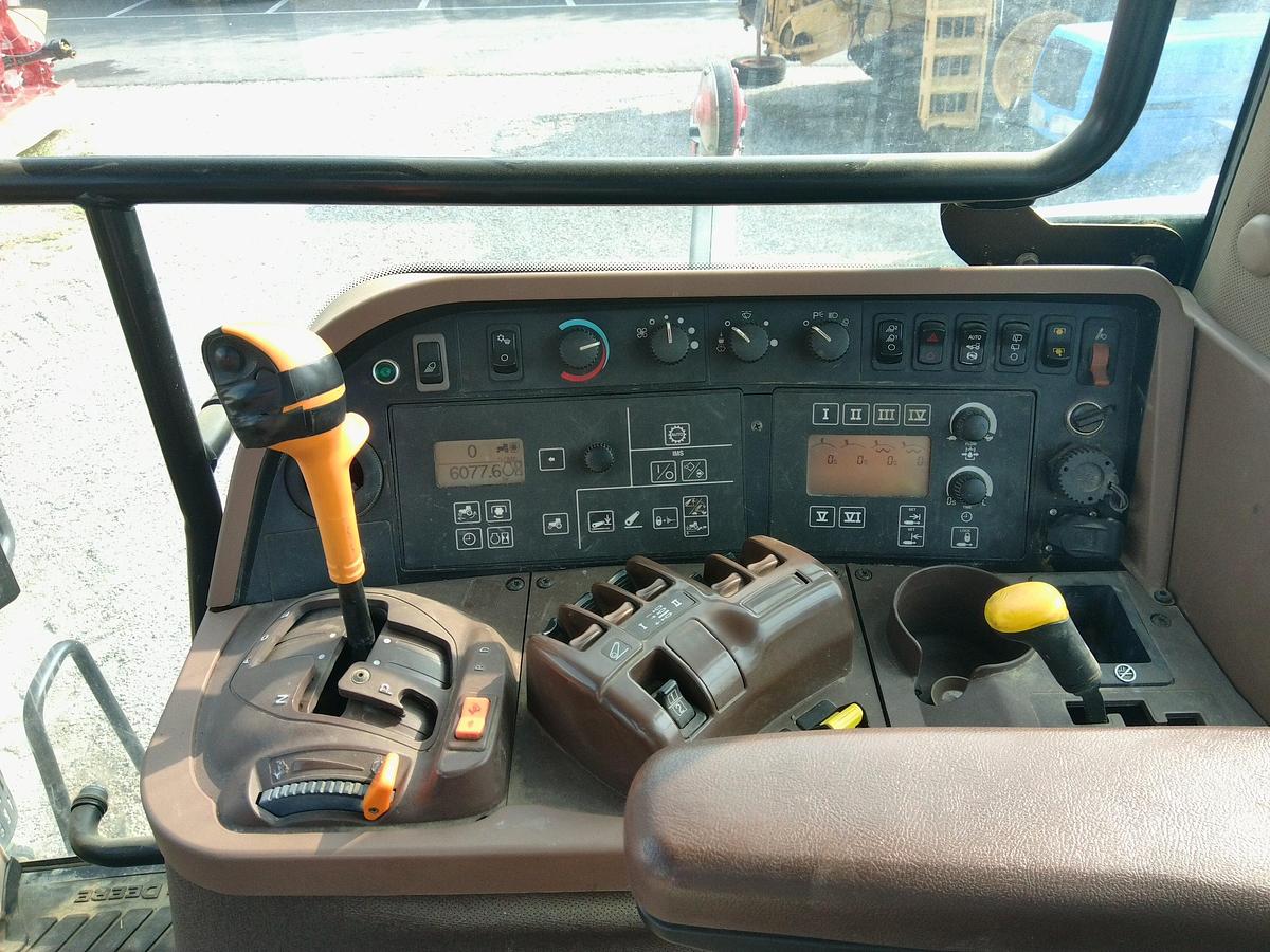 Usato TRATTORE JD 7930