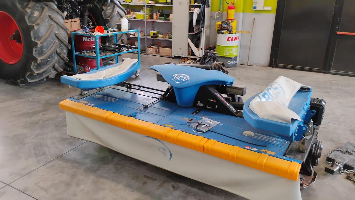 Usato FALCIACONDIZIONATRICE BCS AVANT 7