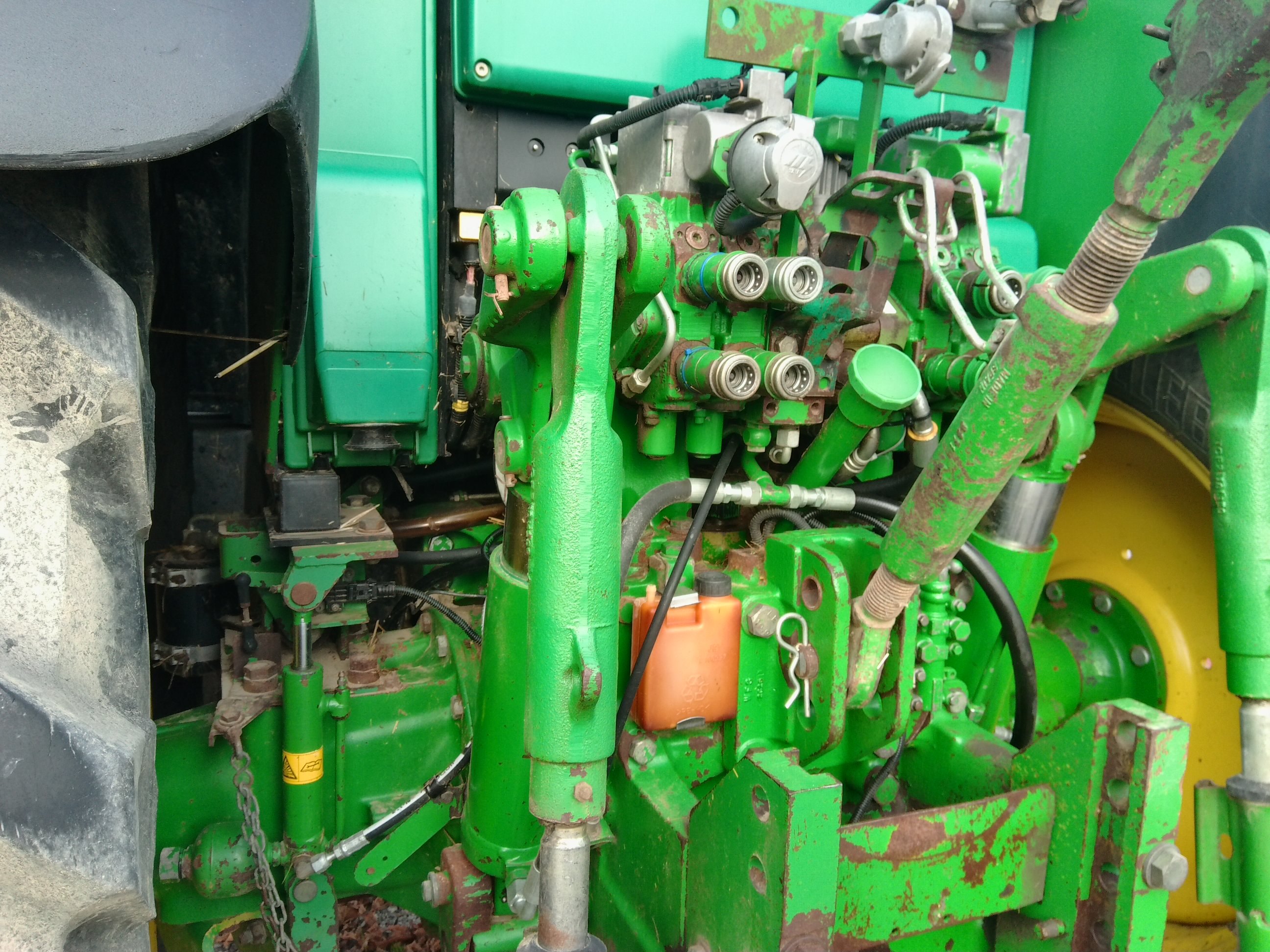 Usato TRATTORE  JOHN DEERE 6620 S