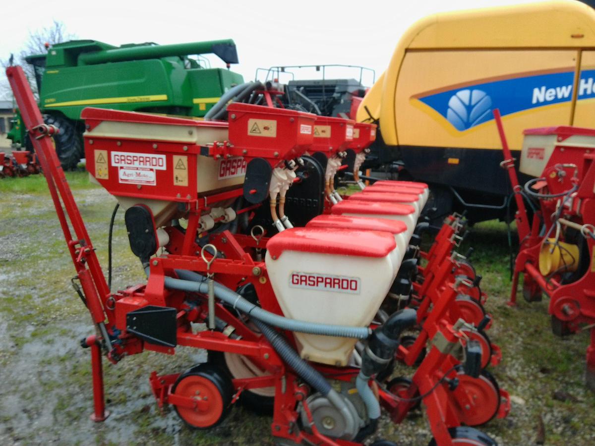 Usato SEMINATRICE SP. SPANDI PNEUMATICO+MICRO INT. 50 CM.