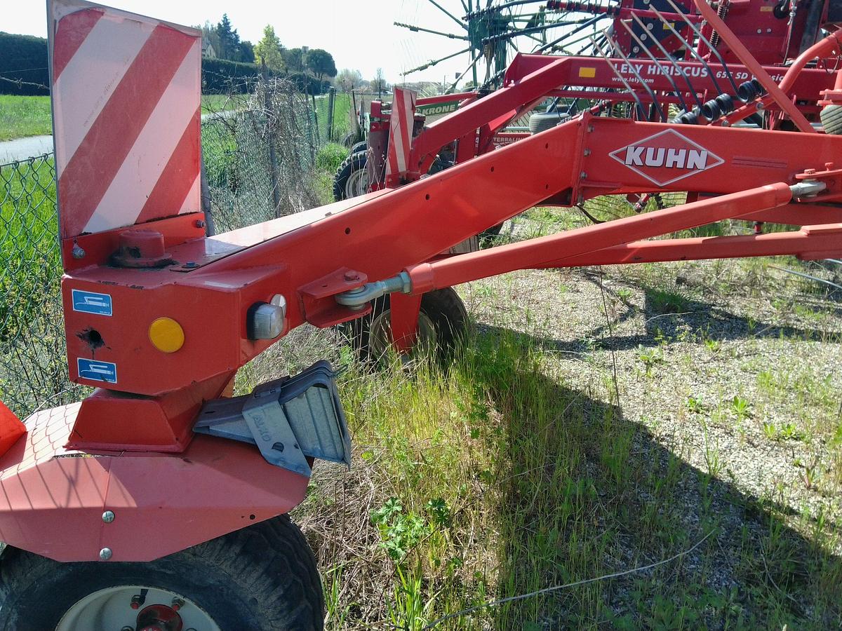 Usato RANGHINATORE KUHN GA 7302 DL