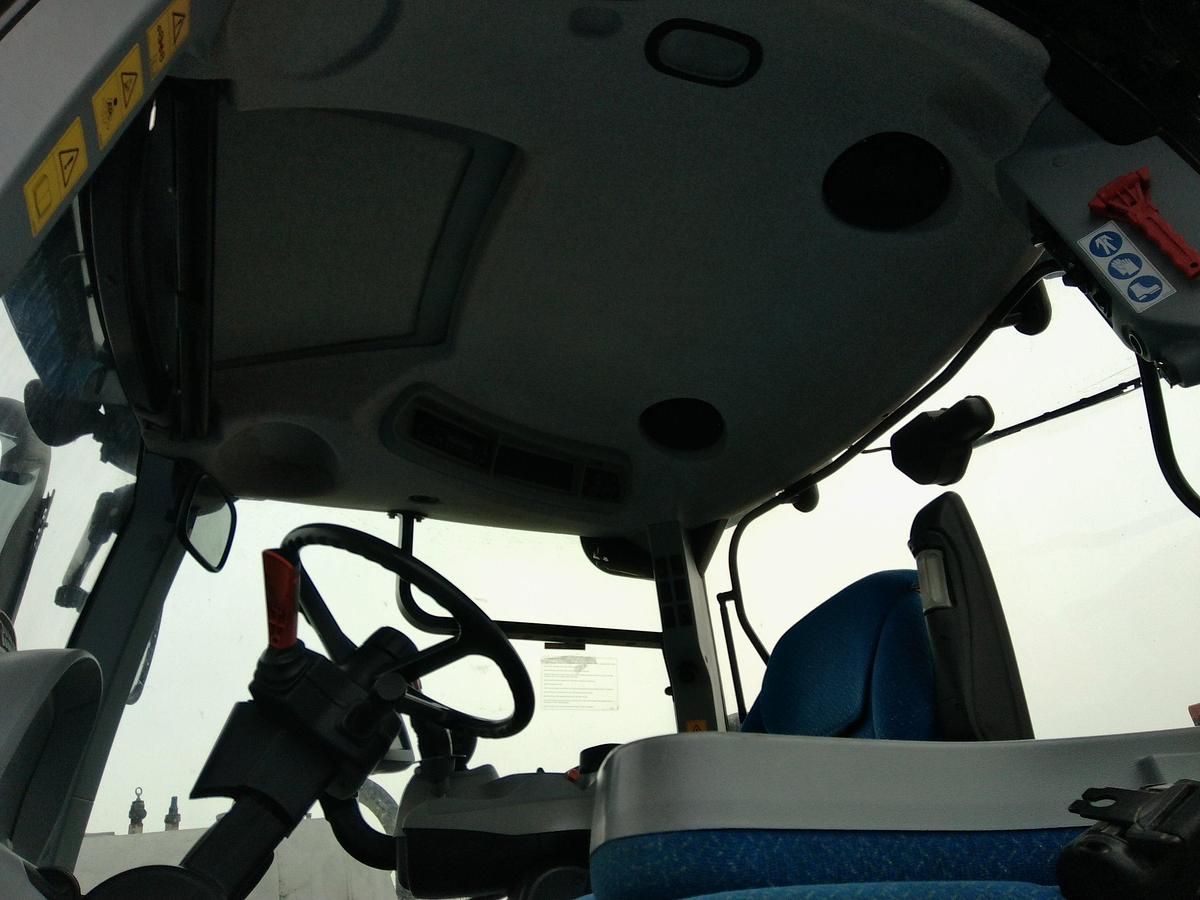 Usato TRATTORE NH T7 200 A.C. - TERZO PUNTO IDRAULICO