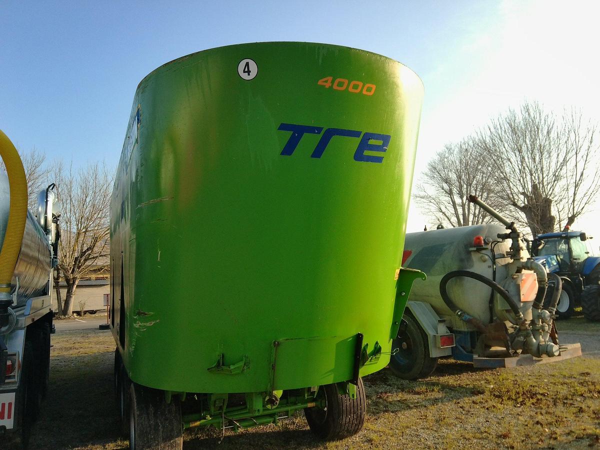 Usato CARRO UNIFEED TRAINATO FARESIN