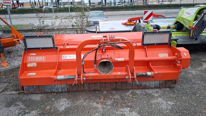 Usato TRINCIA TIERRE TCL 250