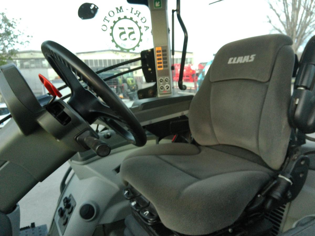 Usato TRATTORE CLAAS AXION 800